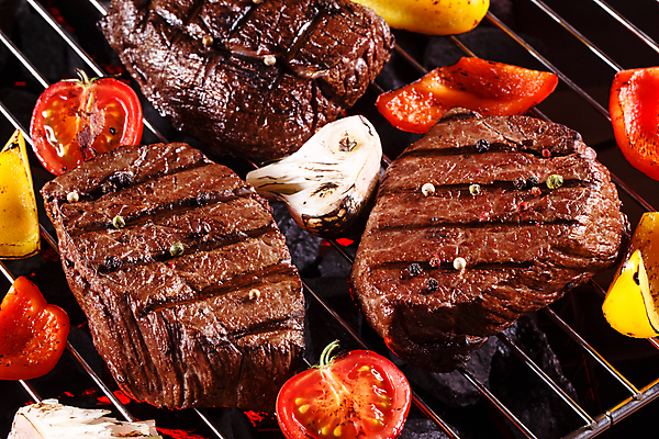 포토 JPG 해외이미지 음식 다이어트 불 육류 스테이크 요리 사람없음 식당 저녁식사 기댐 소고기 로켓 그릴 바비큐 굽기 허브 향신료 질감 매움 서빙 소금 레시피 후추 무침 단백질 입가심 해외포토 자연요소 식물 식재료 모션 주방용품 서양음식 건강 상점 식사 맛 구이 영양소 향미료 파일형식 이미지허브