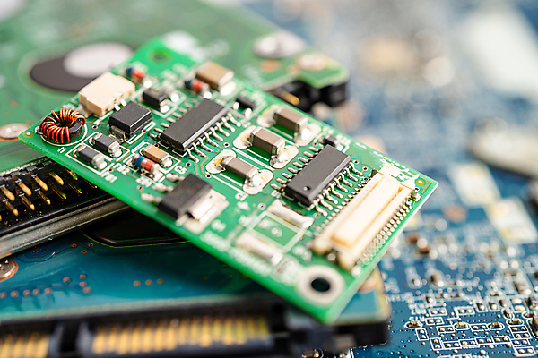 포토 JPG 해외이미지 직업 손 백그라운드 부분 실내 사람없음 노트북 컴퓨터 디지털 장비 운전 과학기술 흰색 공구 키보드 붓 업무 신용카드 기술자 수리 묘사 서비스 순환 전자 먼지 시스템 주인 유지 국회 고립 깨짐 마더보드 업그레이드 지원 프로세서 하드웨어 해외포토 컬러 컨셉 모션 기술 내부 신체부위 금융 전자제품 도구 작업 파일형식 이미지허브