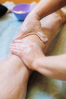 포토 JPG 해외이미지 모양 백인 직업 라이프스타일 웰빙 여자 신체 휴식 건강 사람 사람없음 치료 수건 뷰티 숫자 스파 화장품 마사지 씻기 엉덩이 날씬함 피부 순수 피부관리 부드러움 내추럴 순서 돌봄 바디케어 양발 영양소 위생관리 셀룰라이트 신청 해외포토 서양인 문자 컨셉 의학 모션 관리 생활 신체부위 위생용품 청결 감각 몸매 파일형식 이미지허브