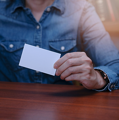 포토 JPG 해외이미지 템플릿 직업 1 손 여자 남자 종이 백그라운드 컨셉 비즈니스 텍스트 통신 탁자 아이디어 직장 사람 사람없음 사무실 펜 우주 공책 공백 정보 흰색 잡기 업무 비즈니스맨 비즈니스우먼 신용카드 이름 발표 메시지 편지 책상 사인 신분 보여주기 카피스페이스 해외포토 컬러 가구 회사 모션 문구용품 신체부위 금융 필기구 작업 직장인 파일형식 이미지허브