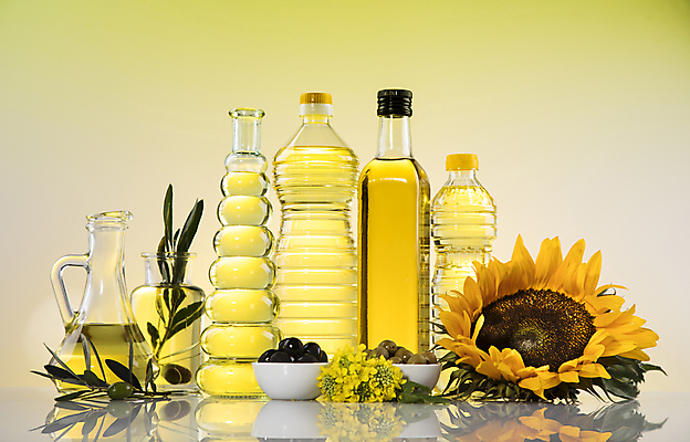 포토 JPG 해외이미지 그릇 잎 유리병 해바라기 실내 사람없음 반사 다양 나뭇가지 식용유 올리브오일 유채 노란배경 오일병 올리브열매 올리브잎 카놀라 해외포토 나무 식물 식기 열매 꽃 다수 백그라운드 병_용기 내부 노란색 기름_음식 파일형식 이미지허브