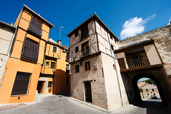 포토 JPG 해외이미지 유럽 여행 건축양식 사람없음 건물 맑음 도시 센터 스페인 정사각형 타운 옛날 해외포토 도형 건축물 건축 나라 날씨 파일형식 이미지허브