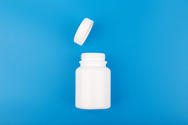 포토 JPG 해외이미지 스튜디오촬영 과학 컨셉 건강 병원 사람없음 하이앵글 알약 약 건강관리 고통 의사 흰색 오픈 바이러스 질병 컨테이너 약국 파란배경 두통 심플 처방 안심 비타민 테라피 중독 조제 보충 고립 돌봄 마약 약사 우울증 진통제 치유 캡모자 항생제 플랫레이 해외포토 모자_잡화 감정 산업 뷰포인트 컬러 백그라운드 의학 모션 실내 관리 육류 파란색 뷰티 의료진 플랫 만들기 영양소 파일형식 이미지허브