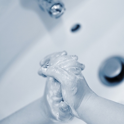 포토 JPG 해외이미지 손 어린이 신체 주택 건강 병원 관리 사람 사람없음 물 약 중국 청결 거품 젖음 욕실 흰색 개울 수비 바이러스 보호 위생 씻기 빨래 피부 기중기 싱크대 화장실 예방 감염 비누 박테리아 돌봄 소독 위생관리 스플래쉬 해외포토 자연요소 아시아 컬러 컨셉 가사 의학 모션 건물 신체부위 강 위생용품 중장비 개수대 파일형식 이미지허브