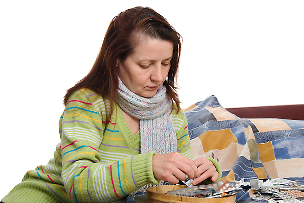 포토 JPG 해외이미지 1 여자 얼굴 백그라운드 건강 한명 사람 성인 알약 약 흰색 질병 두통 테라피 진통제 치료제 해외포토 컬러 의학 신체부위 뷰티 파일형식 이미지허브