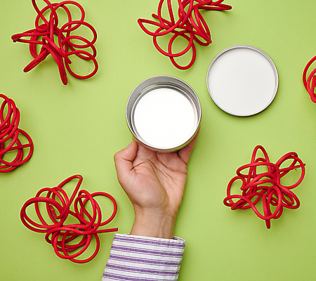 포토 JPG 해외이미지 손 실내 신체부위 뷰티 화장품 공병 초록배경 해외포토 백그라운드 사람 내부 초록색 병_담는 파일형식 이미지허브