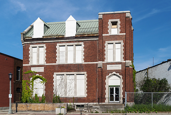 포토 JPG 해외이미지 전통 디자인 외관 꽃 건축양식 창문 하늘 지붕 벽돌 거리 주택 풍경 사람없음 야외 빨간색 정원 도시 중세 재산 투자 타운 교외 렌탈 옛날 진짜 스타일 해외포토 식물 건축 컬러 비즈니스 건물 금융 역사 파일형식 이미지허브