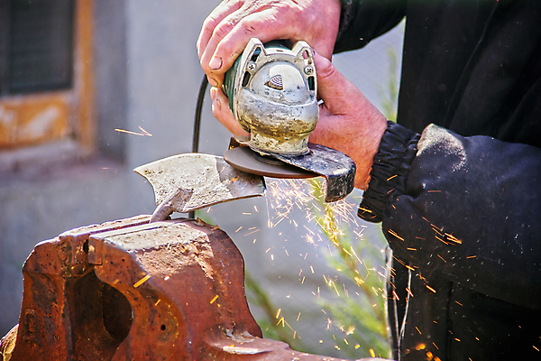 포토 JPG 해외이미지 손 산업 부분 모션 노동자 손잡이 사람없음 야외 정원 기계 장비 공구 업무 뜨거움 거친 칼날 수리 닫기 보호 농부 작음 큼 철 오브젝트 원예 파일 날카로움 그라인더 반전 조절 철강 해외포토 직업 컨셉 취미 신체부위 도구 작업 크기 커피용품 파일형식 이미지허브