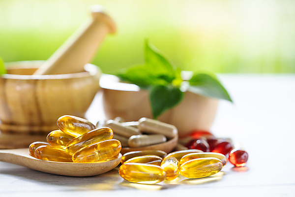 포토 JPG 해외이미지 건강 사람없음 알약 약 숟가락 허브 유기농 절구 절구방아 해외포토 식물 웰빙 의학 수저 도구 파일형식 이미지허브