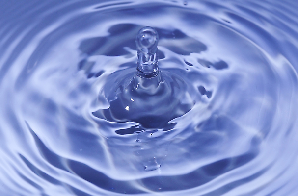 포토 JPG 해외이미지 물결 백그라운드 표면 사람없음 물 파란색 원형 투명 잔물결 스플래쉬 해외포토 자연요소 도형 컬러 파일형식 이미지허브