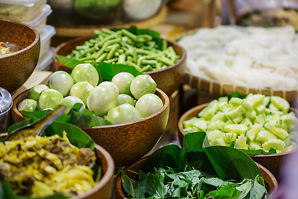 포토 JPG 해외이미지 음식 채소 식재료 사람없음 아웃포커스 담기 건강식 나무그릇 해외포토 그릇 모션 촬영기법 목재 파일형식 이미지허브