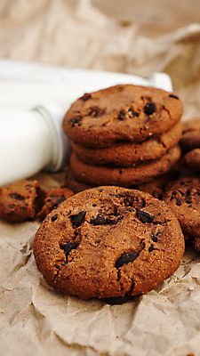 포토 JPG 해외이미지 라이프스타일 백그라운드 다이어트 유리 아침 티타임 디저트 사탕 한명 목재 세로 갈색 쿠키 초콜릿 어둠 빵집 우유 에너지 흰색 물방울 시골 신선 달콤 아침식사 폐기물 설탕 굽기 유기농 칼로리 건강식 유리주전자 내추럴 수공예품 페스츄리 핸드메이드 맛있는 해외포토 주간 나무 1 웰빙 음식 빵 컬러 재료 재질 주전자 휴식 유제품 건강 사람 생활 상점 식사 맛 쓰레기 구이 공예품 파일형식 이미지허브