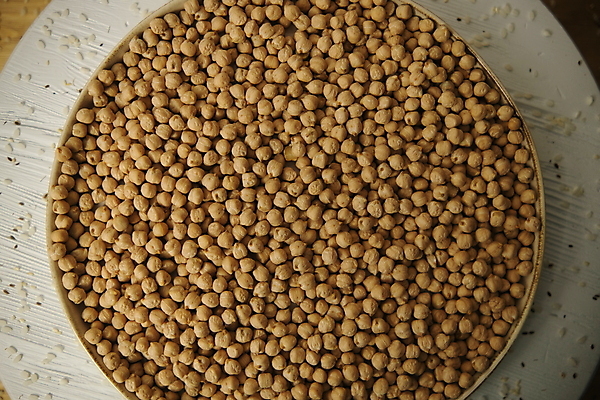 포토 JPG 해외이미지 식물 전통 음식 백그라운드 농업 다이어트 채소 재료 자연 콩 건조 건강 병아리 요리 씨앗 사람없음 갈색 쌓기 식사 수확 흰색 신선 시장 맛 작음 낟알 인도인 먹기 묘사 유기농 완두콩 날것 흙더미 내추럴 단백질 병아리콩 생식 채식주의자 비건 튀르키예 해외포토 외국인 웰빙 산업 아시아 컬러 컨셉 모션 조류 곡류 동양인 흙 크기 생태계 채식 영양소 파일형식 더미 이미지허브