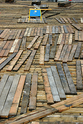 포토 JPG 해외이미지 구름 접시 선 백그라운드 표면 미술 사람없음 목재 계단 축제 수확 발표 역사 토론 질감 장면 장인 해외포토 자연요소 나무 식기 농업 재료 문화예술 파일형식 이미지허브