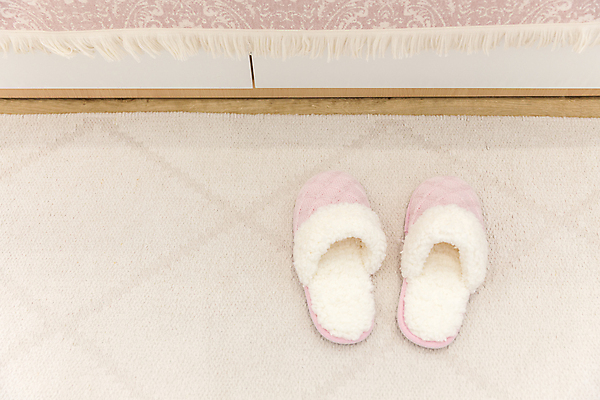 포토 JPG 해외이미지 바닥 실내 따뜻함 실내화 사람없음 털슬리퍼 해외포토 신발 슬리퍼 내부 파일형식 이미지허브