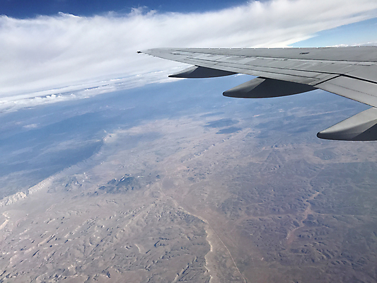 포토 JPG 해외이미지 구름 지구 여행 백그라운드 겨울 날개 비즈니스 창문 교통시설 자연 하늘 휴가 산 비행기 안테나 풍경 사람없음 야외 파란색 햇빛 맑음 얼음 추위 흰색 분위기 고도 항공 제트기 대패 절정 수평선 해외포토 자연요소 계절 컬러 교통 컨셉 통신 항공교통 날씨 대중교통 태양 시설 생태계 파일형식 이미지허브