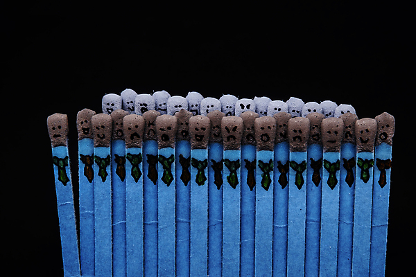 포토 JPG 해외이미지 디자인 얼굴 백그라운드 컨셉 무지개 가정 불 추상 불꽃놀이 안전 사람없음 목재 빨간색 빛 상자 컬러풀 쌓기 힘 에너지 흰색 그리기 막대기 선택 위험 성냥 폭발물 다발 배열 모음 바인더 엘리먼트 유황 점화 화상 해외포토 자연요소 나무 무기 컬러 무늬 재료 모션 놀이 한글 신체부위 사무용품 상처 파일형식 이미지허브