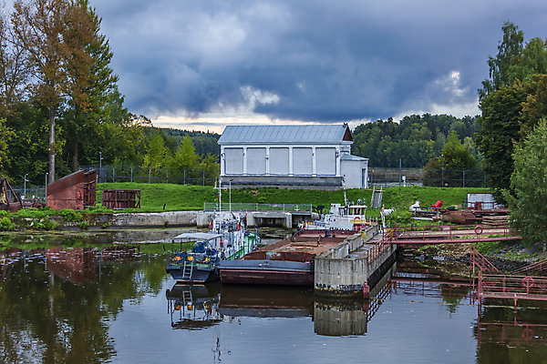 포토 JPG 해외이미지 호수 백그라운드 건축양식 자연 날씨 사람없음 야외 건물 물 강 항구 흰색 시골 작음 방파제 내추럴 교외 옛날 해외포토 자연요소 건축물 공공시설 건축 컬러 교통시설 크기 생태계 파일형식 이미지허브