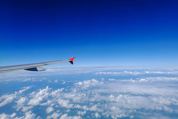 포토 JPG 해외이미지 구름 여행 백그라운드 비즈니스 창문 교통시설 자연 하늘 날씨 추상 휴가 비행기 프레임 안테나 사람없음 파란색 빛 컬러풀 태양 뷰티 평화 우주 흰색 분위기 즐거움 항공 코스모스 부드러움 제트기 천국 엔진 솜털 대패 몽환 수평선 해외포토 자연요소 꽃 감정 컬러 교통 컨셉 무늬 통신 항공교통 대중교통 감각 시설 생태계 파일형식 이미지허브