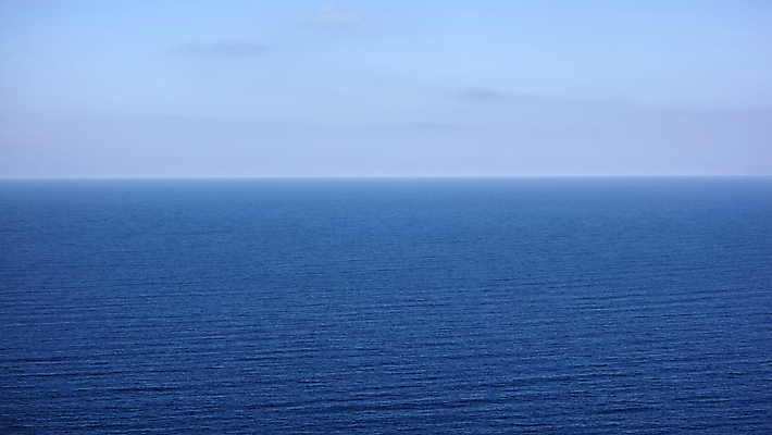 포토 JPG 해외이미지 파도 바다 섬 여행 백그라운드 자연 벽지 하늘 휴가 열대 항해 파노라마 사람없음 물 파란색 침묵 신용카드 지중해 그리스 장면 산토리니 깊이 웅장함 파라다이스 수평선 해외포토 자연요소 유럽 컬러 배_교통 촬영기법 금융 소리 생태계 파일형식 이미지허브