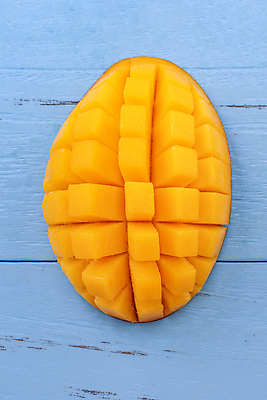 포토 JPG 해외이미지 스튜디오촬영 하늘색 근접촬영 사람없음 하이앵글 노란색 망고 해외포토 뷰포인트 컬러 실내 파란색 열대과일 파일형식 이미지허브