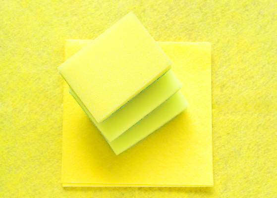 포토 JPG 해외이미지 가사 가정 표면 사람없음 그래픽 노란색 위생 청소 세제 오브젝트 닦기 스펀지 소독 위생관리 파스텔톤 화학물질 미니멀 해외포토 컬러 모션 관리 화학 파일형식 이미지허브