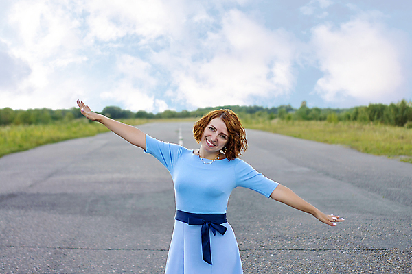포토 JPG 해외이미지 백인 1 라이프스타일 여자 행복 도로 바다 여행 백그라운드 자연 하늘 휴가 산 거리 건강 한명 사람 풍경 야외 초록색 여름 파란색 달리기 여행객 걷기 사막 자유 청바지 고속도로 중앙 숲 아스팔트 방법 혼자 해외포토 서양인 계절 감정 길 컬러 컨셉 바지 교통시설 모션 생활 생태계 파일형식 이미지허브