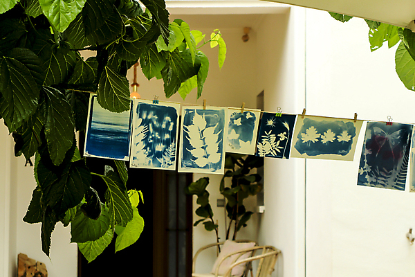 포토 JPG 해외이미지 전통 디자인 문화 여행 백그라운드 신발 가방 비즈니스 매달리기 미술 사람 사람없음 장식 초록색 쇼핑 세일 상점 그리기 수술 시장 구매 상품 고객 무역 그림 생태계 소매 수공예 유지 로딩 매각 옛날 핸드메이드 해외포토 잡화 산업 컬러 의학 모션 문화예술 치료 공예 파일형식 이미지허브