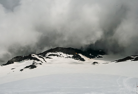 포토 JPG 해외이미지 유럽 도로 스포츠 여행 자연 하늘 휴가 스키 산 파노라마 경사 사람없음 야외 가로 태양 맑음 얼음 추위 자유 흰색 신선 소나무 숲 언덕 산등성이 빙하 선로 절정 수평선 유라시아 해외포토 자연요소 나무 나라 아시아 길 컬러 컨셉 교통시설 날씨 겨울스포츠 촬영기법 생태계 파일형식 이미지허브