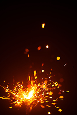 포토 JPG 해외이미지 폭죽 불꽃놀이 사람없음 빛 축하 빛망울 연소 스파클라 해외포토 컨셉 놀이 파일형식 이미지허브