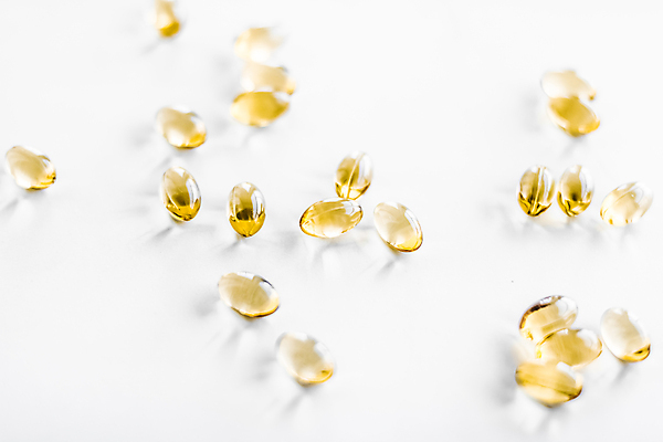 포토 JPG 해외이미지 사람없음 알약 노란색 건강관리 흰색 낟알 영양제 오메가 항생제 해외포토 컬러 건강 관리 약 파일형식 이미지허브