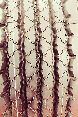 포토 JPG 해외이미지 산업 백그라운드 겨울 비즈니스 부분 자동차 노동자 사람없음 상점 검은색 기계 장비 업무 바퀴 수리 서비스 타이어 고정 정비공 타입 모터 자동 제어 차고 해외포토 직업 계절 육상교통 컬러 작업 기술자 파일형식 이미지허브