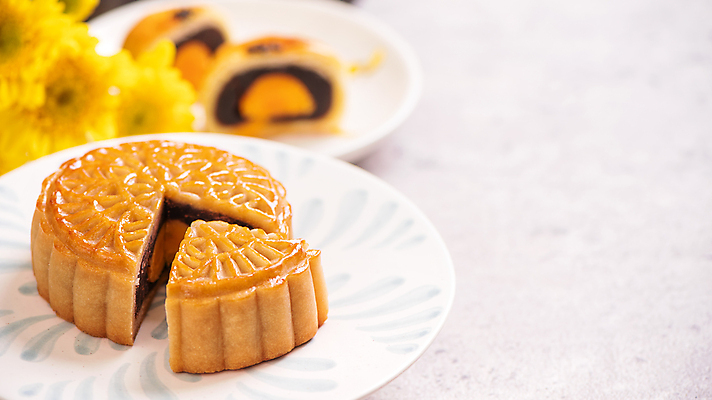 포토 JPG 해외이미지 디저트 실내 사람없음 아웃포커스 흰배경 월병 해외포토 음식 백그라운드 촬영기법 내부 과자 흰색 중국전통 파일형식 이미지허브