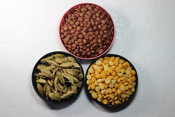 포토 JPG 해외이미지 전통 백그라운드 재료 건조 종류 요리 사람없음 세트 하이앵글 양념 조미료 맛 가루 시리얼 허브 유기농 카레 채식주의자 해외포토 식물 웰빙 음식 뷰포인트 컨셉 채식 향미료 파일형식 이미지허브