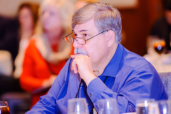 포토 JPG 해외이미지 백인 직업 라이프스타일 응시 행복 문화 안경 얼굴 어린이 회의 친절 함께함 사람 앉기 이벤트 사람없음 뷰티 듣기 백발 축하 콧수염 옛날 스타일 네트워킹 해외포토 서양인 헤어스타일 시선 잡화 감정 컨셉 비즈니스 모션 수염 생활 신체부위 네트워크 파일형식 이미지허브