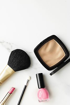 포토 JPG 해외이미지 사람없음 하이앵글 뷰티 화장품 립스틱 화려 고급 오브젝트 흰배경 매니큐어 메이크업브러쉬 팩트 플랫레이 해외포토 아이섀도브러쉬 뷰포인트 백그라운드 컨셉 흰색 붓 플랫 파일형식 이미지허브