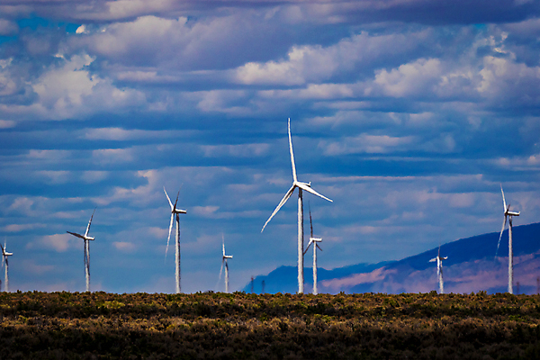 포토 JPG 해외이미지 구름 산업 북아메리카 자연 하늘 산 풍경 사람없음 야외 가로 여름 컬러풀 미국 그린에너지 풍력에너지 산맥 해외포토 자연요소 계절 컬러 아메리카 에너지 생태계 파일형식 이미지허브