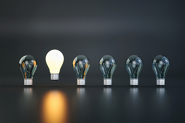 PSD 편집 편집이미지 비즈니스 전구 아이디어 사람없음 빛 3D 검은색 떠있는 디지털합성 일렬 편집소스 편집3D 컬러 컨셉 모션 파일형식