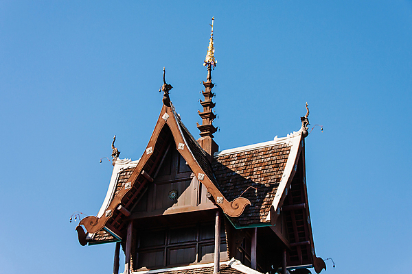 포토 JPG 해외이미지 전통 아시아 태국 하늘 지붕 주택 사람없음 야외 건물 가로 파란색 햇빛 카피스페이스 해외포토 건축물 나라 컬러 태양 공백 파일형식 이미지허브