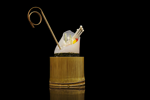 포토 JPG 해외이미지 전통 접시 아시아 문화 음식 바다 백그라운드 다이어트 젓가락 건강 어류 요리 동양인 사람없음 초록색 노란색 식당 일본 식사 저녁식사 초밥 회 신선 해조류 맛 고추냉이 먹기 해산물 대나무 준비 날것 롤 동쪽 점심식사 고립 해외포토 나무 식기 나라 컬러 컨셉 모션 수저 인종 상점 수중동물 양념 해양식물 방향 일본음식 파일형식 이미지허브