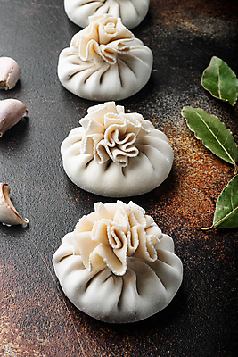 포토 JPG 해외이미지 검은배경 실내 마늘 사람없음 만두 월계수 해외포토 음식 백그라운드 채소 내부 검은색 파일형식 이미지허브