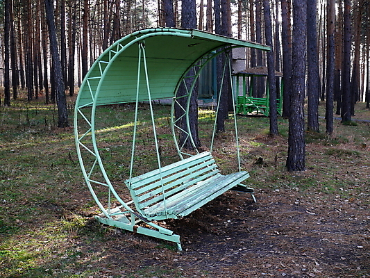 포토 JPG 해외이미지 공원 자연 놀이 사람없음 야외 초록색 여름 정원 활발 놀이터 그네 해외포토 계절 공공시설 컬러 컨셉 생태계 파일형식 이미지허브