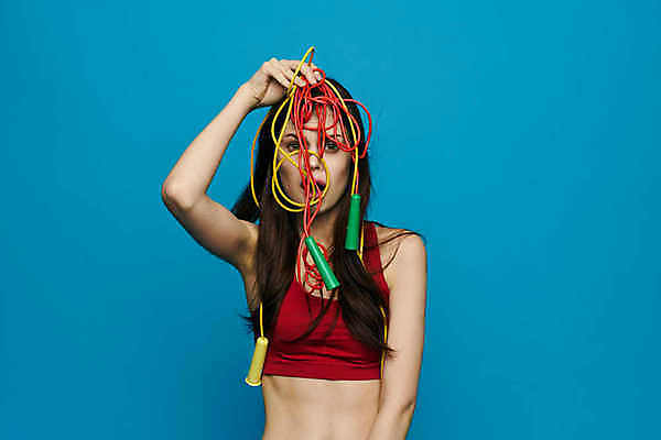 포토 JPG 해외이미지 백인 모델 1 라이프스타일 옷 여자 행복 스포츠 백그라운드 신체 건강 한명 서기 미소 사람 운동 뷰티 검은색 힘 흰색 날씬함 연습 체육관 근육질 고립 해외포토 서양인 감정 컬러 모션 근육 표정 생활 몸매 파일형식 이미지허브