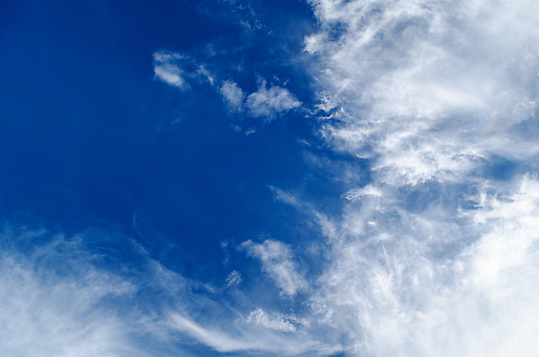 포토 JPG 해외이미지 계절 종교 하늘색 백그라운드 겨울 자연 하늘 날씨 사람없음 야외 파란색 빛 햇빛 태양 뷰티 맑음 봄 흰색 신선 분위기 수분 천국 흐림 산소 오존 해외포토 자연요소 컬러 컨셉 원소 생태계 파일형식 이미지허브