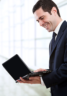 포토 JPG 해외이미지 백인 직업 라이프스타일 커플 남자 비즈니스 사업가 성공 설계 실내 한명 서기 사람 정장 성인 노트북 컴퓨터 사무실 거래 업무 비즈니스맨 자신감 대표 종업원 동료 컨설턴트 경영자 경영 정중 힘찬 해외포토 서양인 1 옷 감정 컨셉 관계 모션 내부 생활 전자제품 작업 직장인 전문직 상담 리더 파일형식 이미지허브