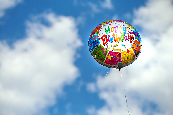 포토 JPG 해외이미지 기념일 행복 줄 분홍색 백그라운드 오렌지 하늘 휴가 기념 사람없음 야외 장식 빨간색 초록색 파란색 빛 컬러풀 노란색 파티 맑음 보라색 축제 기쁨 흰색 축하 원형 생일 플라스틱 다발 수집 오브젝트 풍선 고무 고립 타격 헬륨 해외포토 도형 감정 컬러 컨셉 과일 모션 재질 날씨 이벤트 원소 파일형식 이미지허브