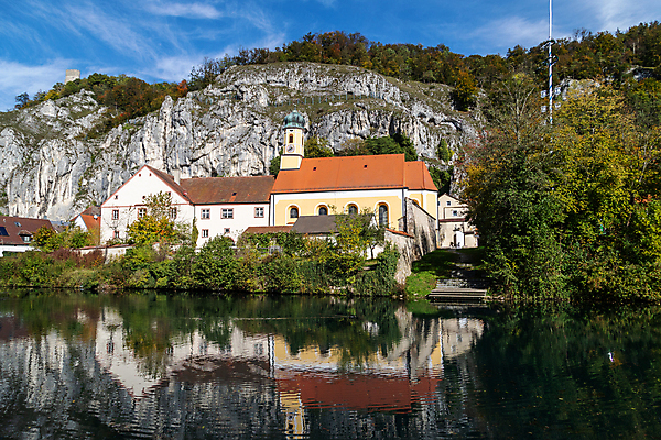 포토 JPG 해외이미지 구름 공원 여행 자연 하늘 산 독일 풍경 사람없음 목재 물 파란색 관광지 계곡 맑음 가을 바위 흰색 전원 역사 암초 보호구역 파멸 바이에른 산맥 해외포토 자연요소 나무 계절 공공시설 유럽 컬러 컨셉 재료 날씨 돌_바위 전기에너지 생태계 구역 파일형식 소멸 이미지허브
