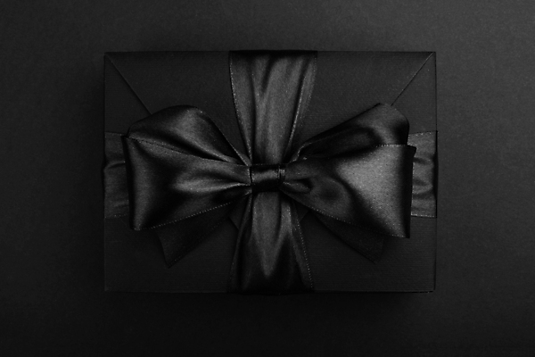 포토 JPG 해외이미지 디자인 리본 종이 백그라운드 컨셉 텍스트 휴가 선물 사람없음 장식 쇼핑 상자 유행 세일 상점 검은색 놀람 신용카드 플랫 고급 우아함 구매 상품 실크 묶기 심볼 활 매듭 심플 패키지 소매 승진 종료 금요일 마케팅 특별함 플랫레이 카피스페이스 블랙프라이데이 제의 미니멀 해외포토 감정 컬러 모션 데이이벤트 표정 금융 공백 직물 요일 파일형식 이미지허브