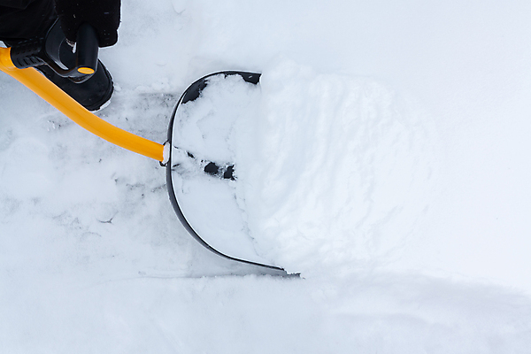 포토 JPG 해외이미지 겨울 사람없음 작업 청소 눈치우기 제설 제설기 폭설 넉가래 해외포토 계절 눈_날씨 자연재해 치우기 파일형식 제설도구 이미지허브