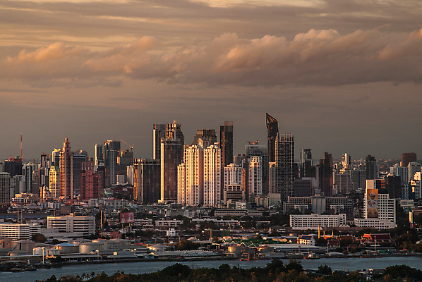포토 JPG 해외이미지 구름 태국 하늘 사람없음 야외 도시풍경 일몰 도시 야간 방콕 전경 해외포토 자연요소 아시아 풍경 노을 파일형식 탑뷰 이미지허브